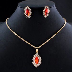 NS9 | Red Pendant White Gems Gold Necklace Set